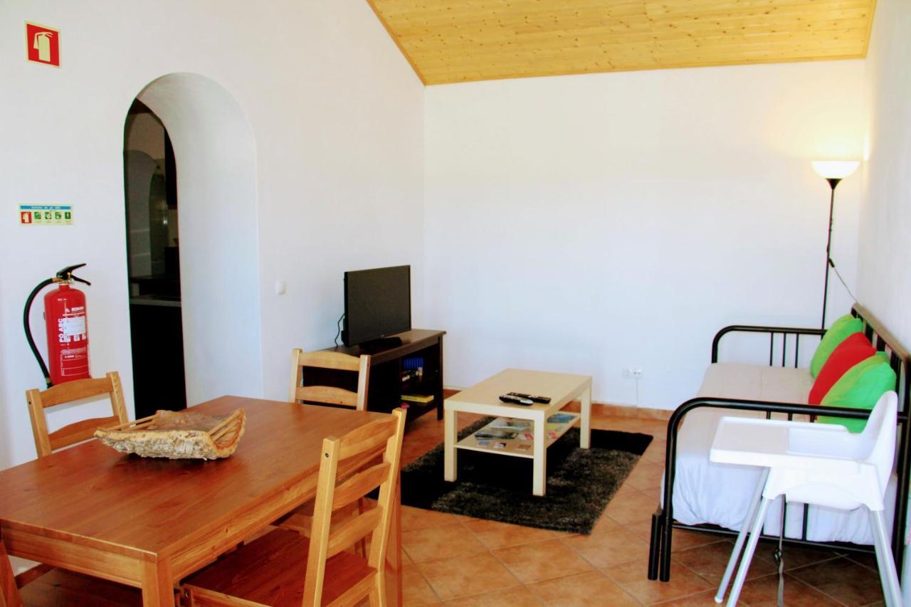 Monte Costa Luz Guest House ปอร์โตโกโว ภายนอก รูปภาพ