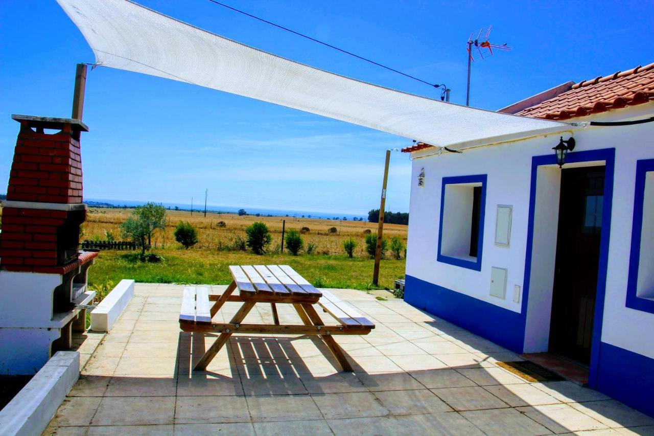 Monte Costa Luz Guest House ปอร์โตโกโว ภายนอก รูปภาพ